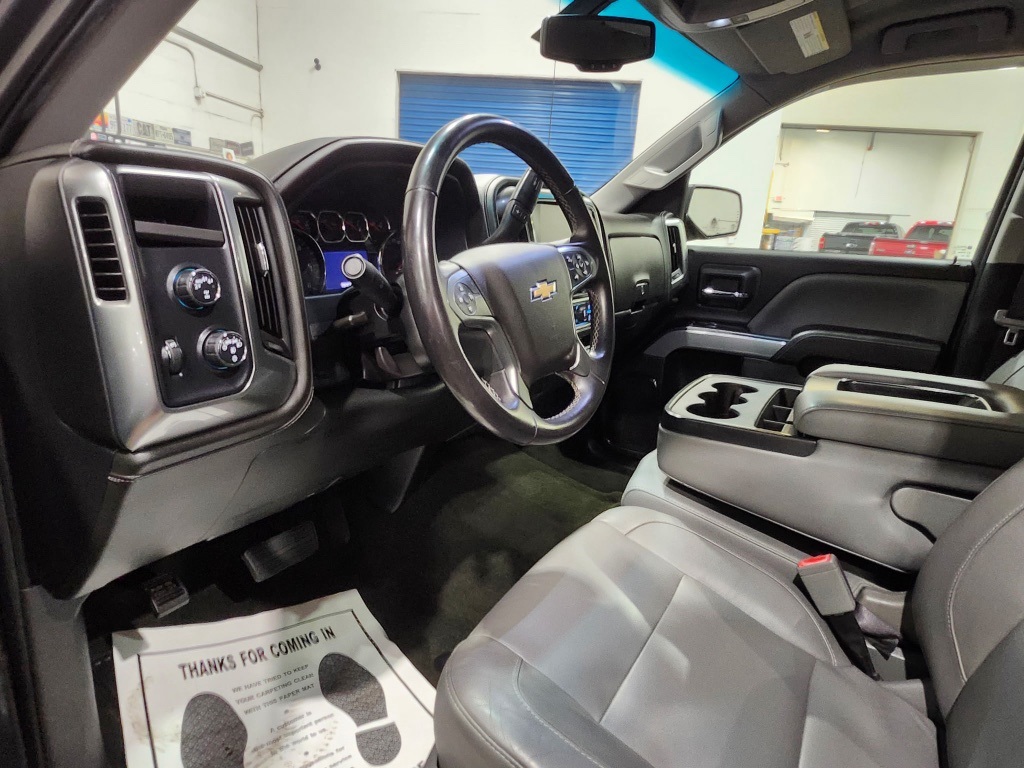 2017 Chevrolet Silverado 1500 LTZ photo 3