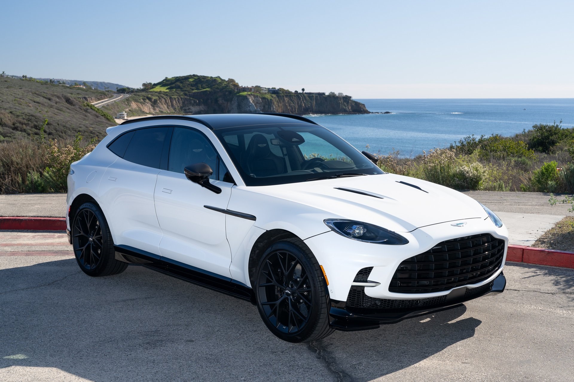 2025 Aston Martin DBX 707