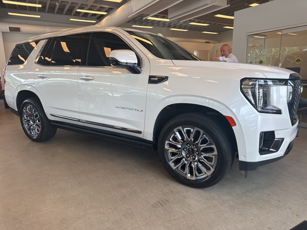 /2023 GMC Yukon