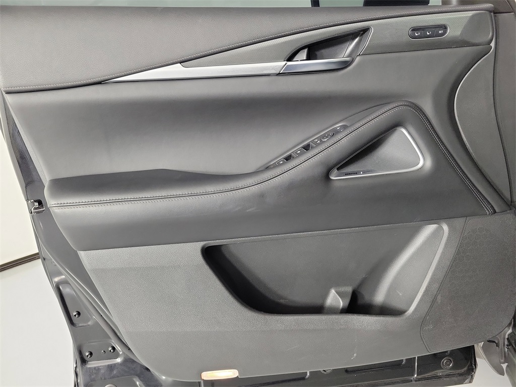 2023 INFINITI QX60 LUXE Black at South Houston Nissan