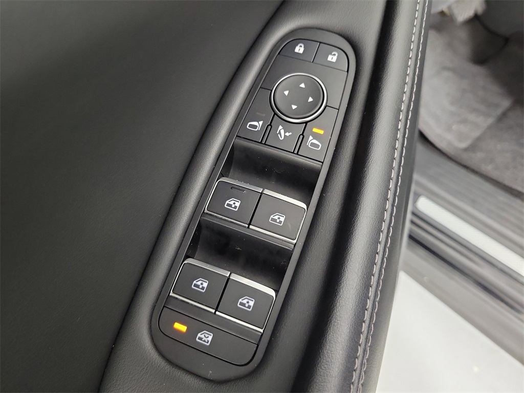 2023 INFINITI QX60 LUXE Black at South Houston Nissan