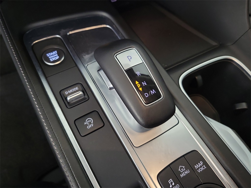 2023 INFINITI QX60 LUXE Black at South Houston Nissan