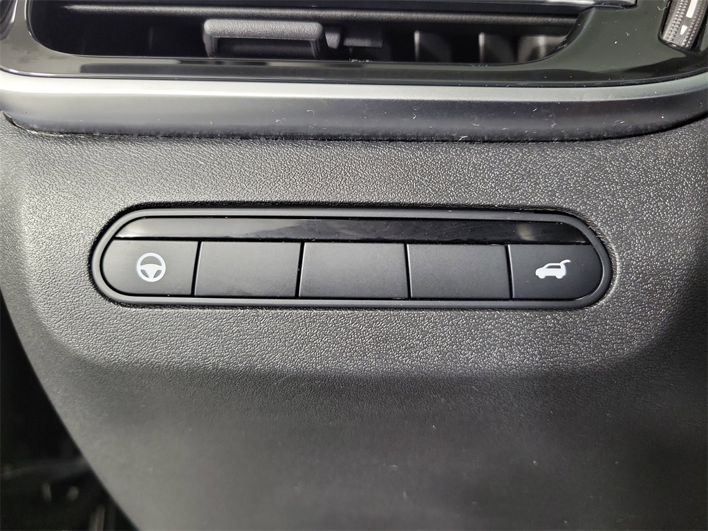 2023 INFINITI QX60 LUXE Black at South Houston Nissan