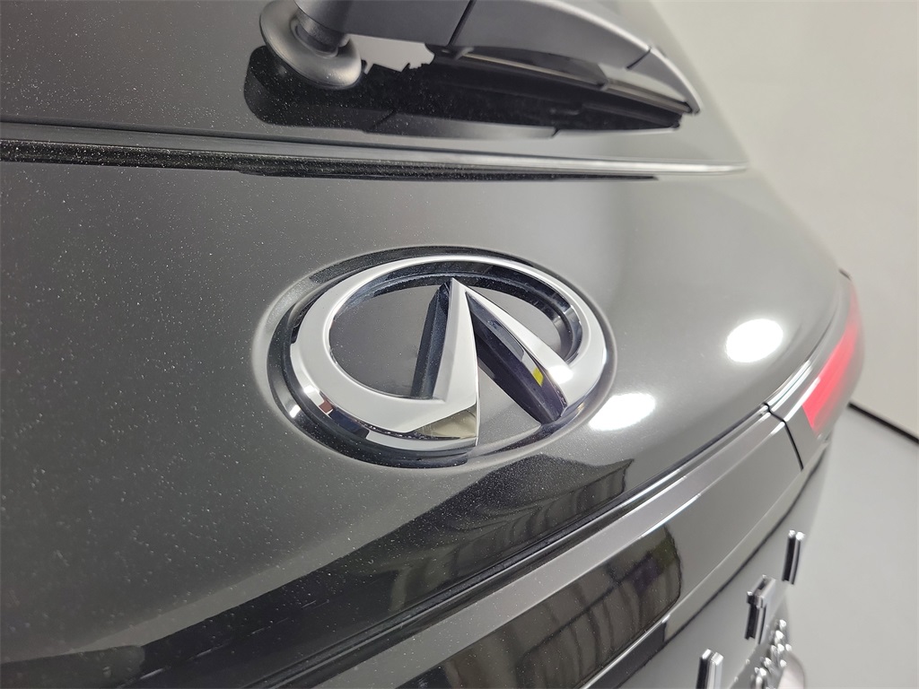 2023 INFINITI QX60 LUXE Black at South Houston Nissan