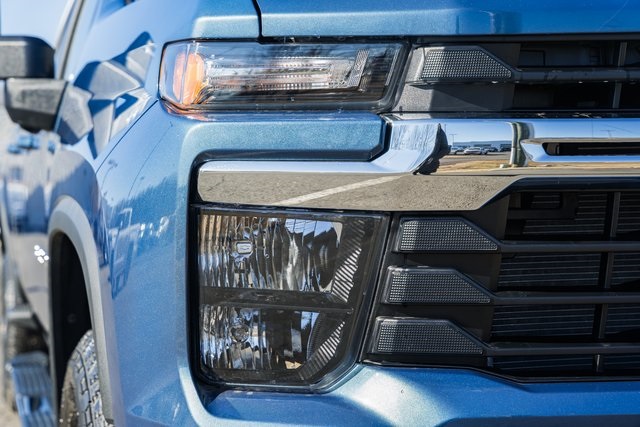 ChevroletSilverado 3500HD12