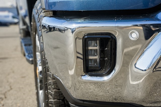 ChevroletSilverado 3500HD13