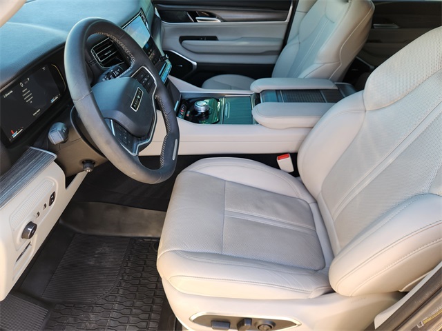 2024 Jeep Wagoneer Series II Gray at Texan Dodge Chrysler Jeep Ram