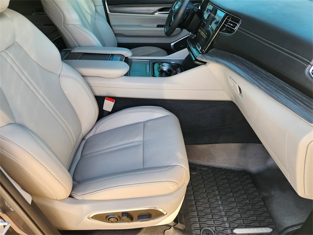 2024 Jeep Wagoneer Series II Gray at Texan Dodge Chrysler Jeep Ram