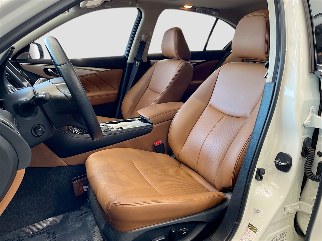 2024 INFINITI Q50 LUXE White at AutoSavvy Houston Southwest