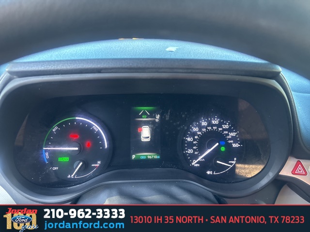 Used Car 2021 Toyota Sienna  Le For Sale Under $30,000 In San Antonio, Texas