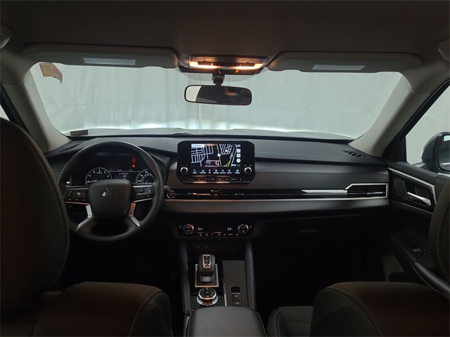 2023 – Mitsubishi – Outlander