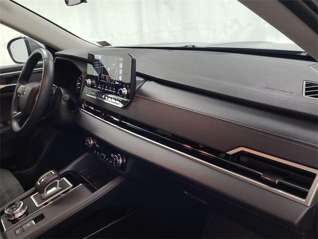 2023 – Mitsubishi – Outlander