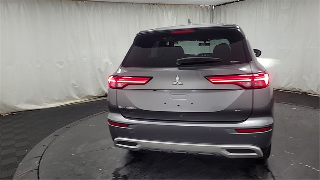2023 – Mitsubishi – Outlander