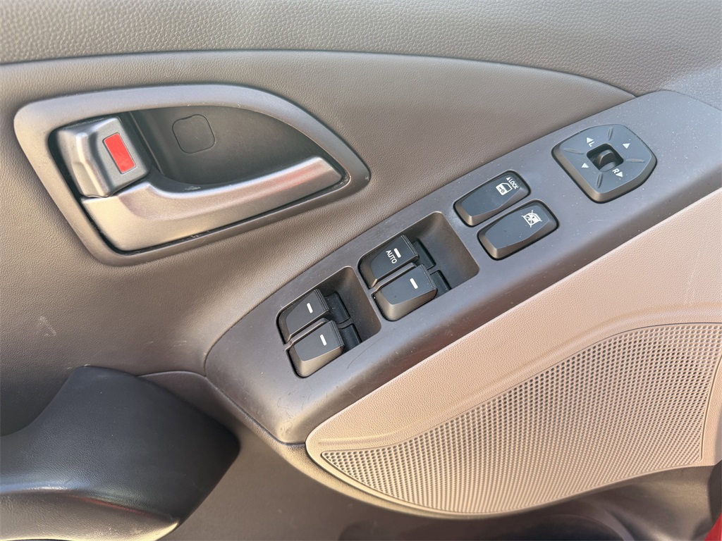 2014 Hyundai Tucson Limited - 10