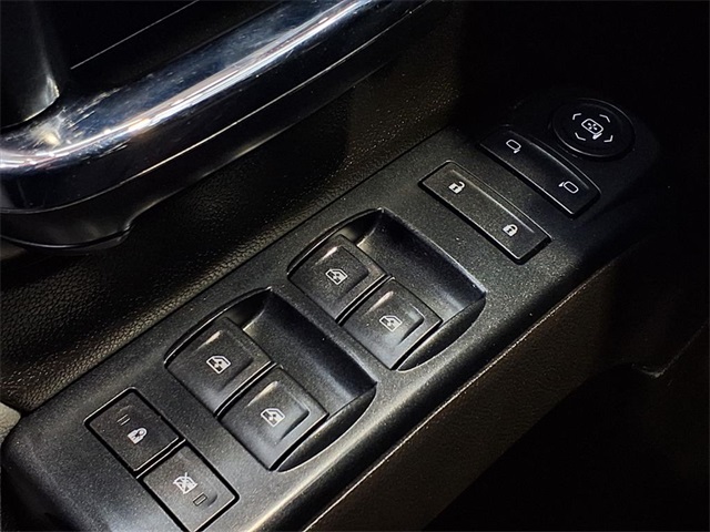 2017 Chevrolet Silverado 1500 Custom - 3