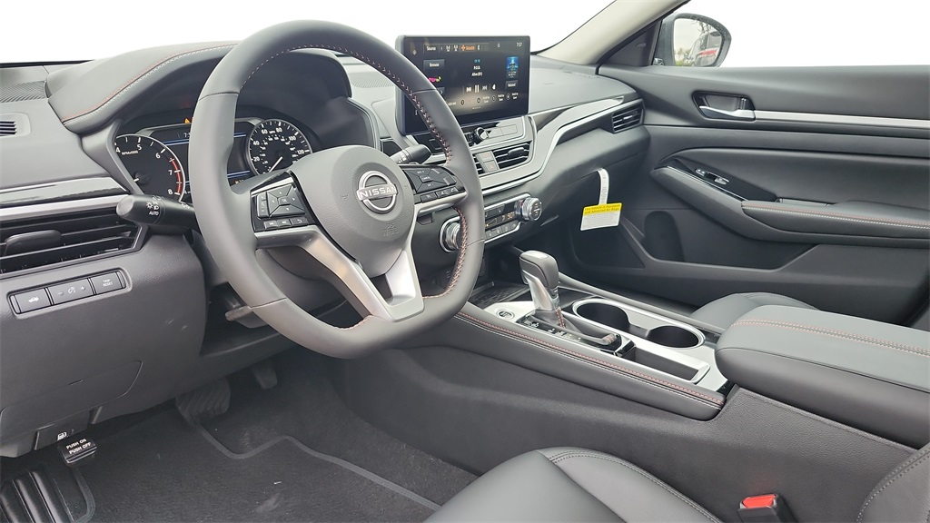 2025 Nissan Altima
