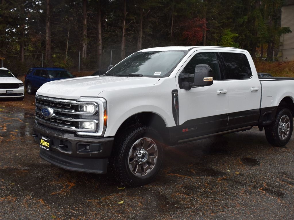 2025 Ford F-350 Super Duty King Ranch Crew Cab 4WD