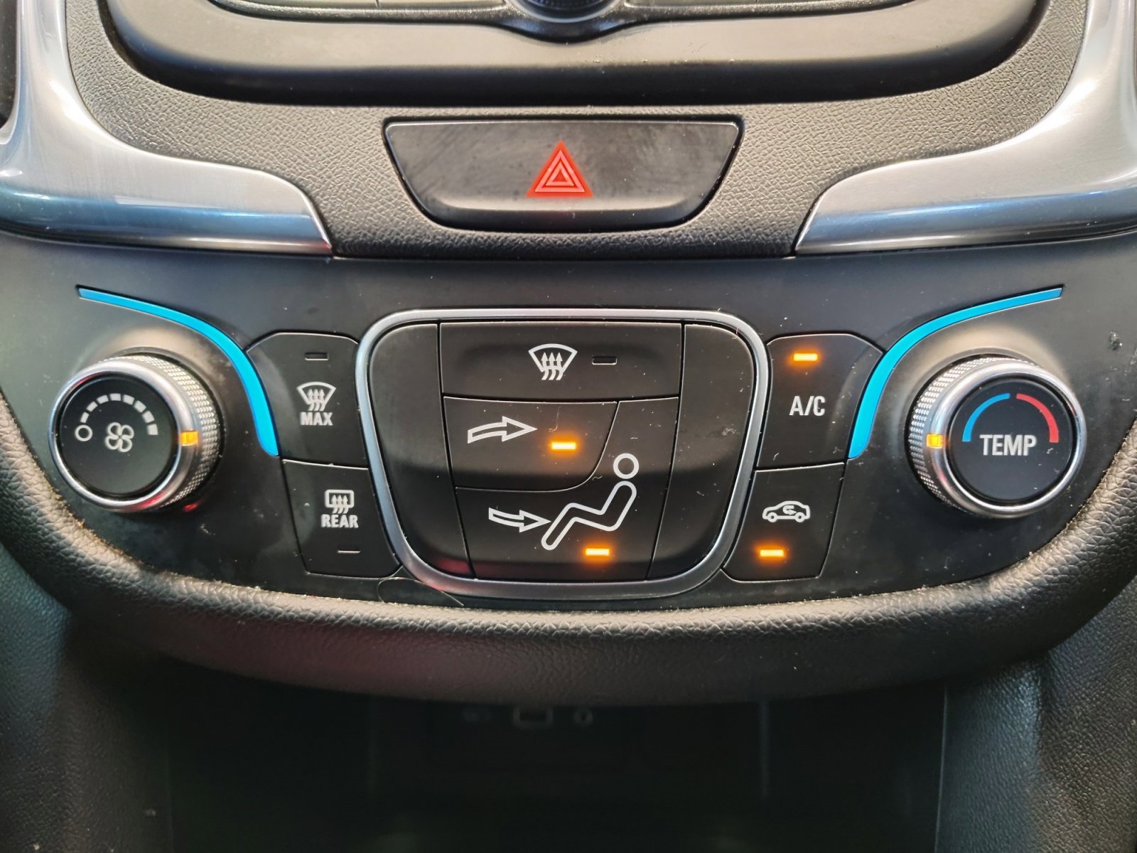 Used Car 2020 Chevrolet Equinox  Lt For Sale Under $15,000 In San Antonio, Texas