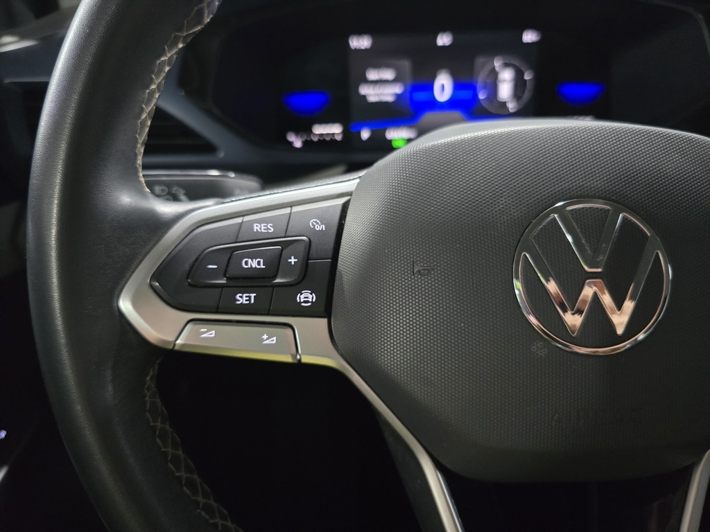 Thumbnail: 2022 Volkswagen Taos - 16