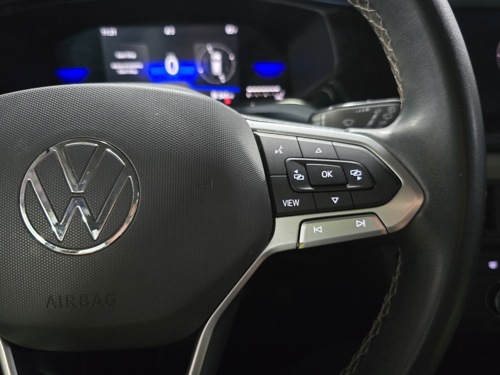 Thumbnail: 2022 Volkswagen Taos - 17