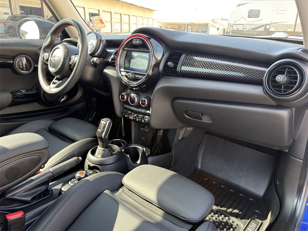 2020 MINI Cooper S Signature Blue at Autostrade