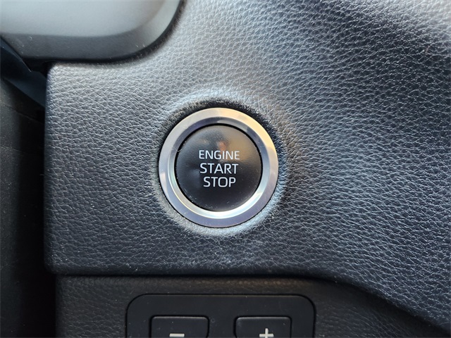 2022 Toyota Tundra SR5 Green at Autostrade