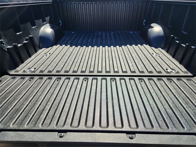 2022 Toyota Tundra SR5 Green at Autostrade