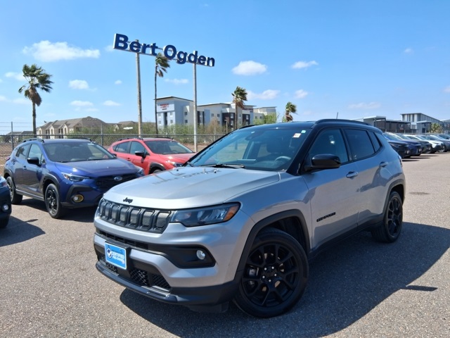 2022 Jeep Compass Altitude FWD