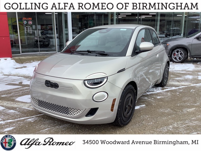 2025 FIAT 500e Giorgio Armani FWD