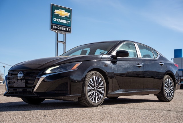 2023 Nissan Altima 2.5 SV FWD