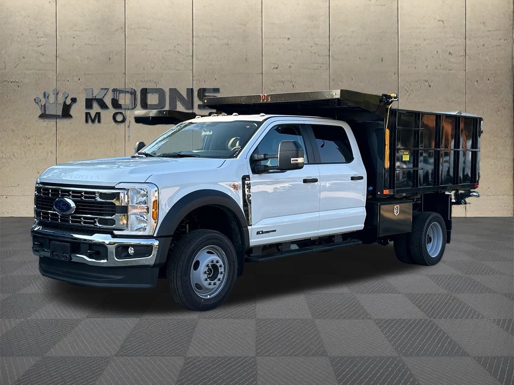 2025 Ford F-450 Super Duty Chassis Cab XL's photo