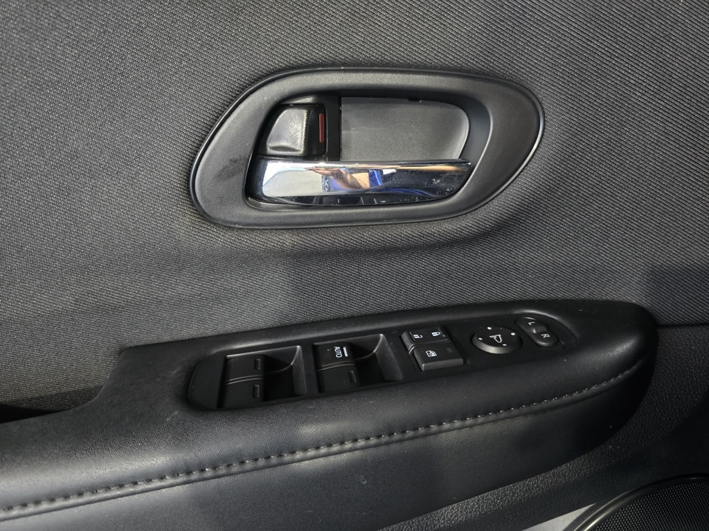 Thumbnail: 2022 Honda HR-V - 13