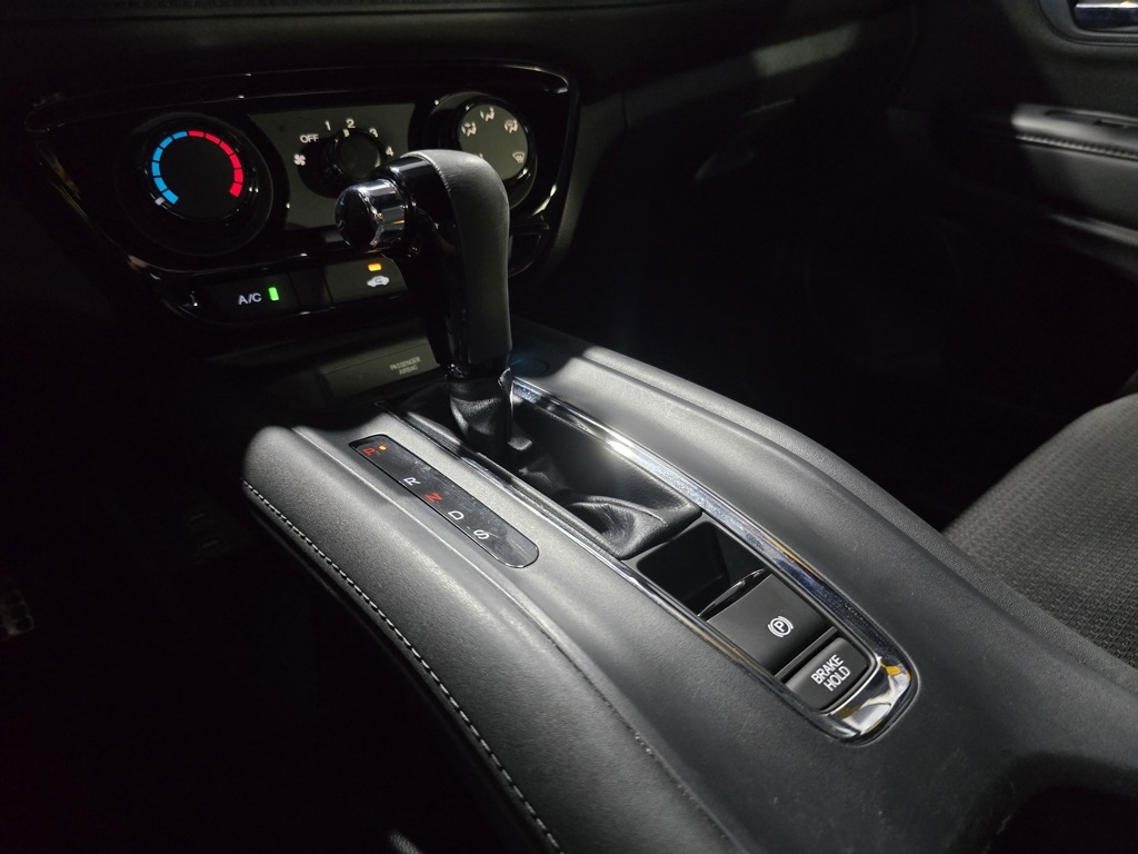 Thumbnail: 2022 Honda HR-V - 23