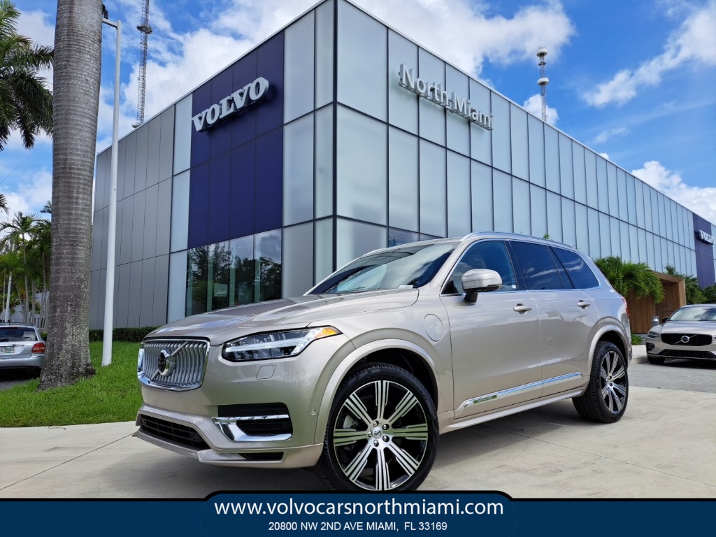 2024 Volvo XC90 Recharge Plug-In Hybrid Ultimate