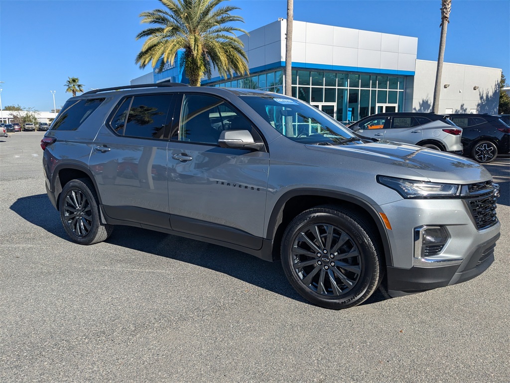2023 Chevrolet Traverse RS FWD