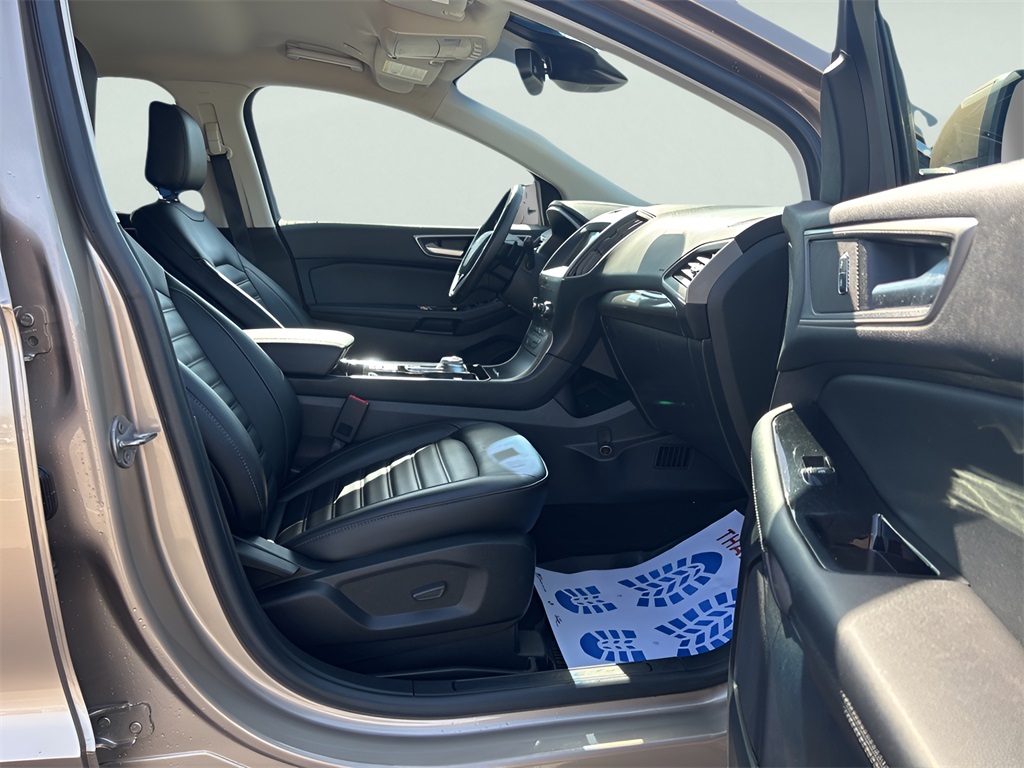 2020 Ford Edge
