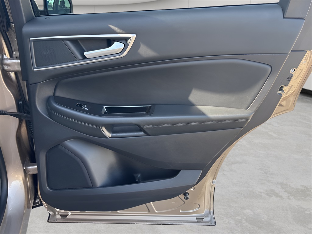 2020 Ford Edge