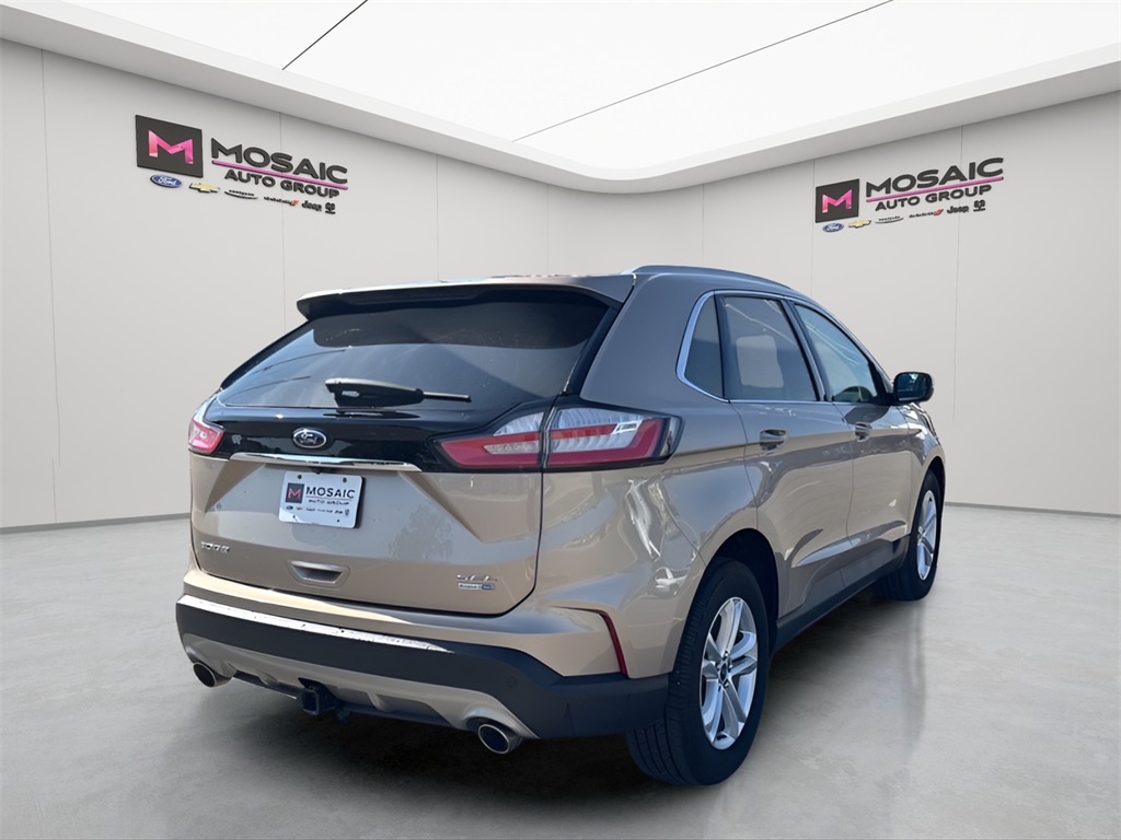 2020 Ford Edge SEL photo 3