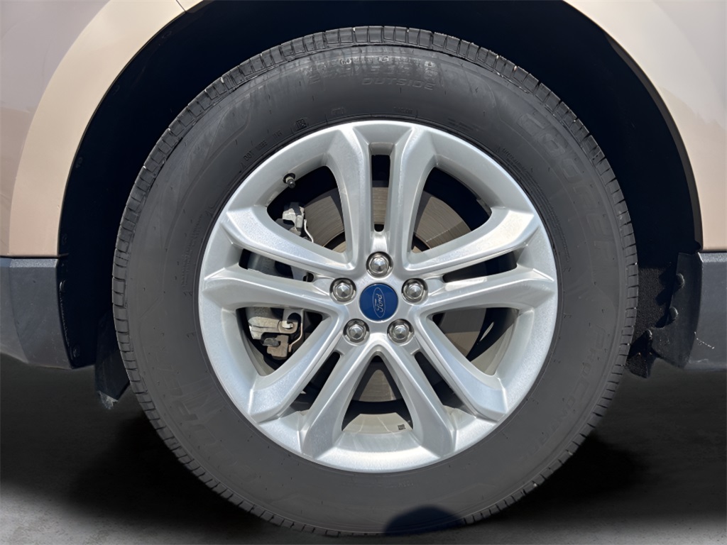 2020 Ford Edge