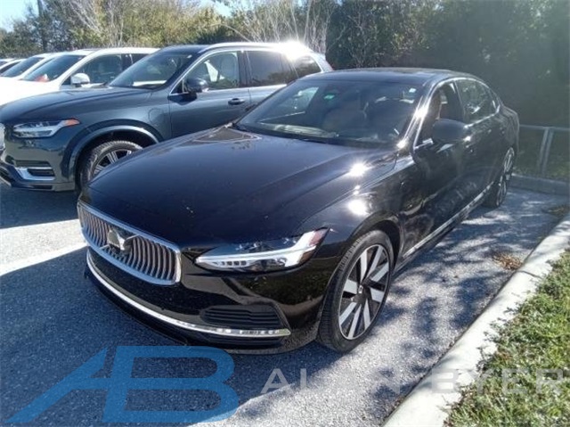 2024 Volvo S90 Recharge T8 Ultimate eAWD