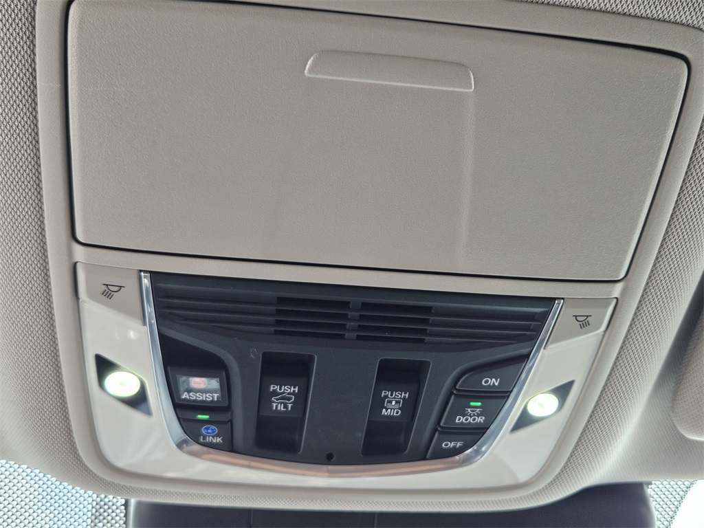 Used Car 2022 Acura Rdx  Advance Package For Sale Under $35,000 In San Marcos, Texas