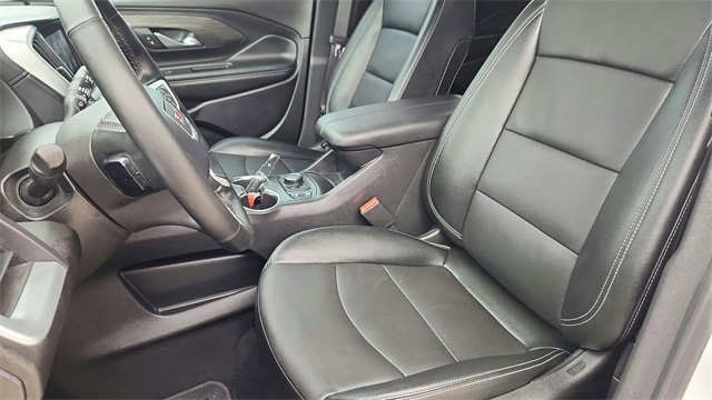 2024 GMC Terrain - Image 10