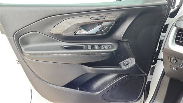 2024 GMC Terrain - Image 27
