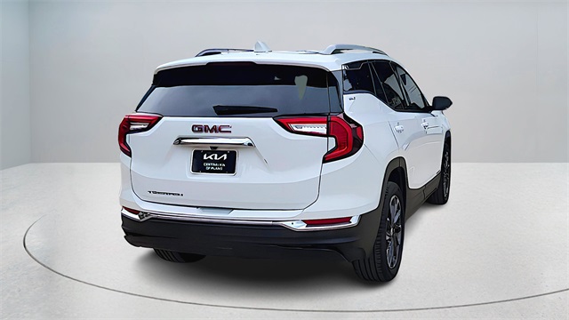 2024 GMC Terrain - Image 7