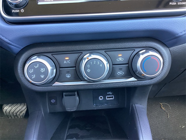 Used Car 2023 Nissan Versa  1.6 Sv For Sale Under $20,000 In San Antonio, Texas