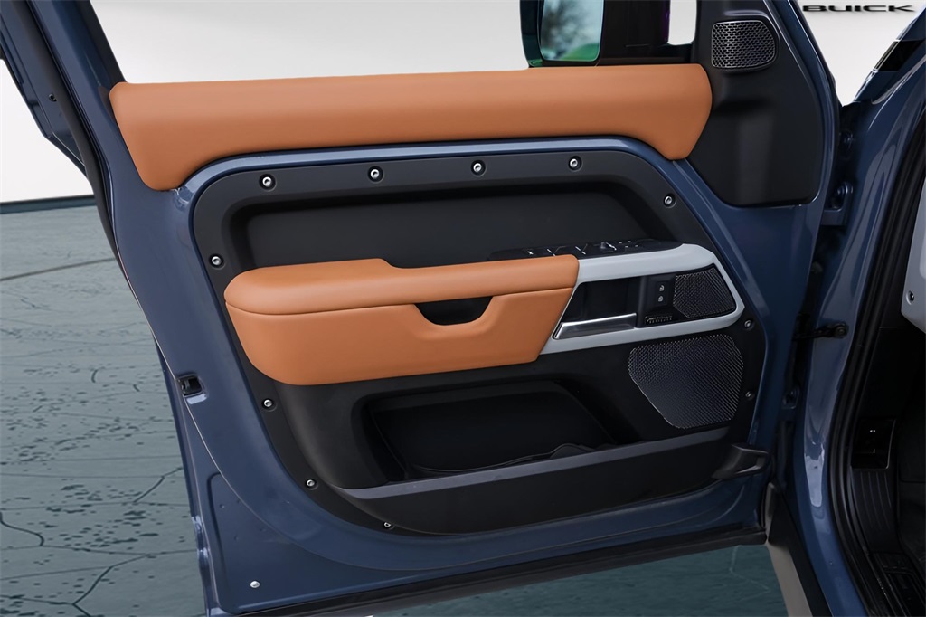 Used Car 2024 Land Rover Defender 110  Se For Sale Under $80,000 In Austin, Texas