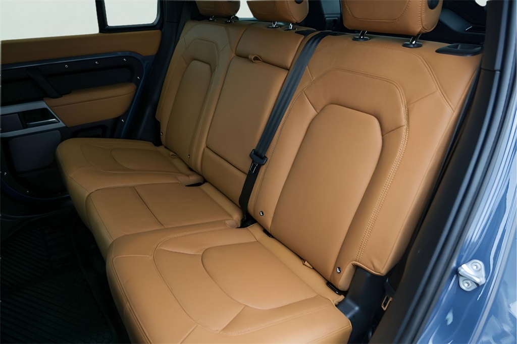 Used Car 2024 Land Rover Defender 110  Se For Sale Under $80,000 In Austin, Texas