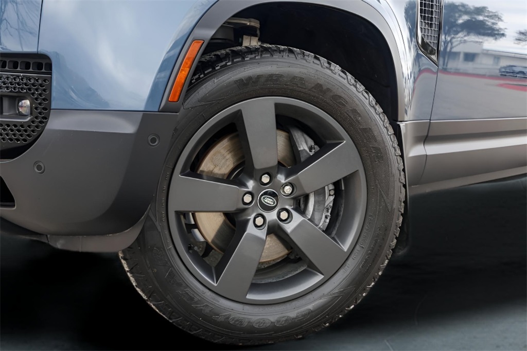 Used Car 2024 Land Rover Defender 110  Se For Sale Under $80,000 In Austin, Texas