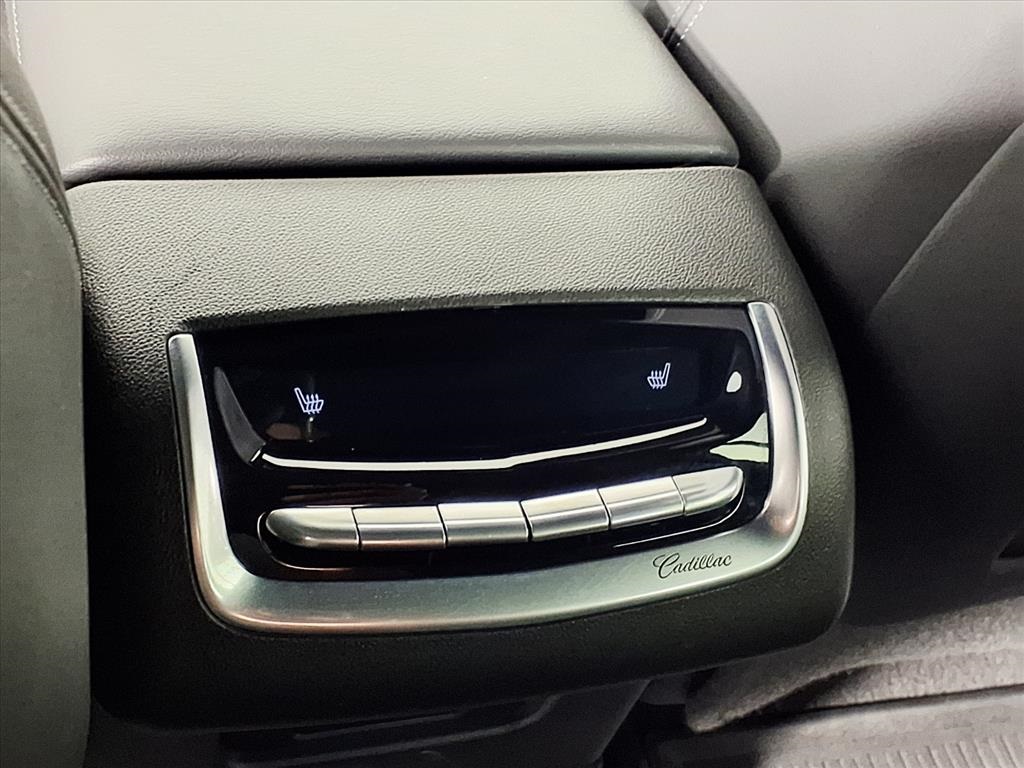 2024 Cadillac XT6 Premium Luxury - 3