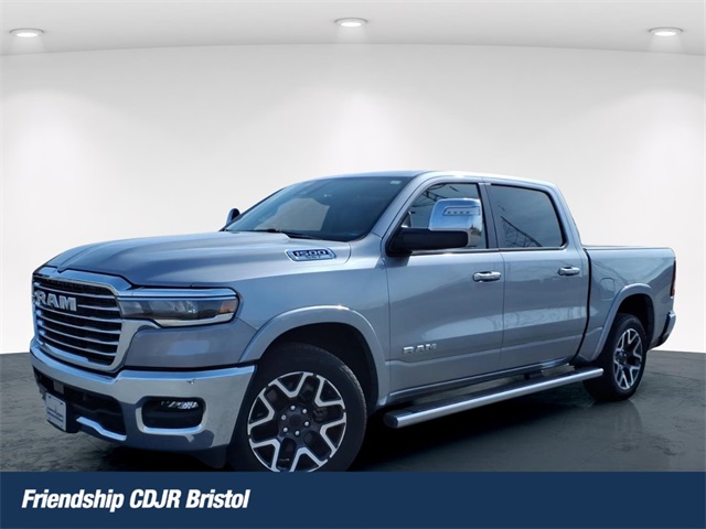 2025 RAM 1500 Laramie Crew Cab 4WD